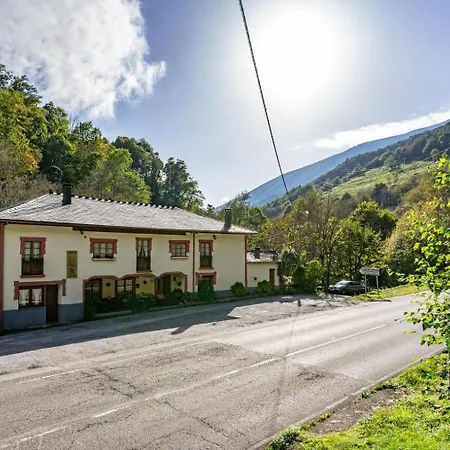 Casa De Aldea カントリーハウス *